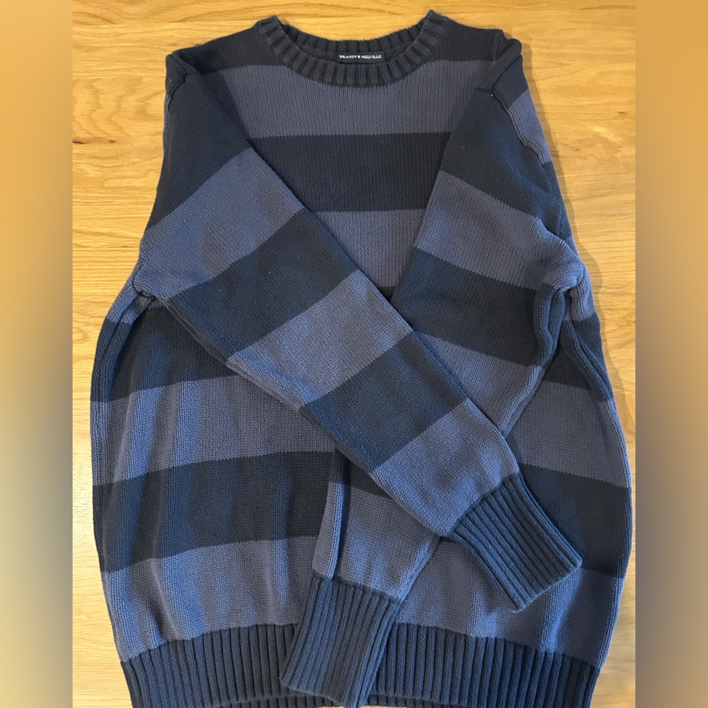 Brandy Melville sweater